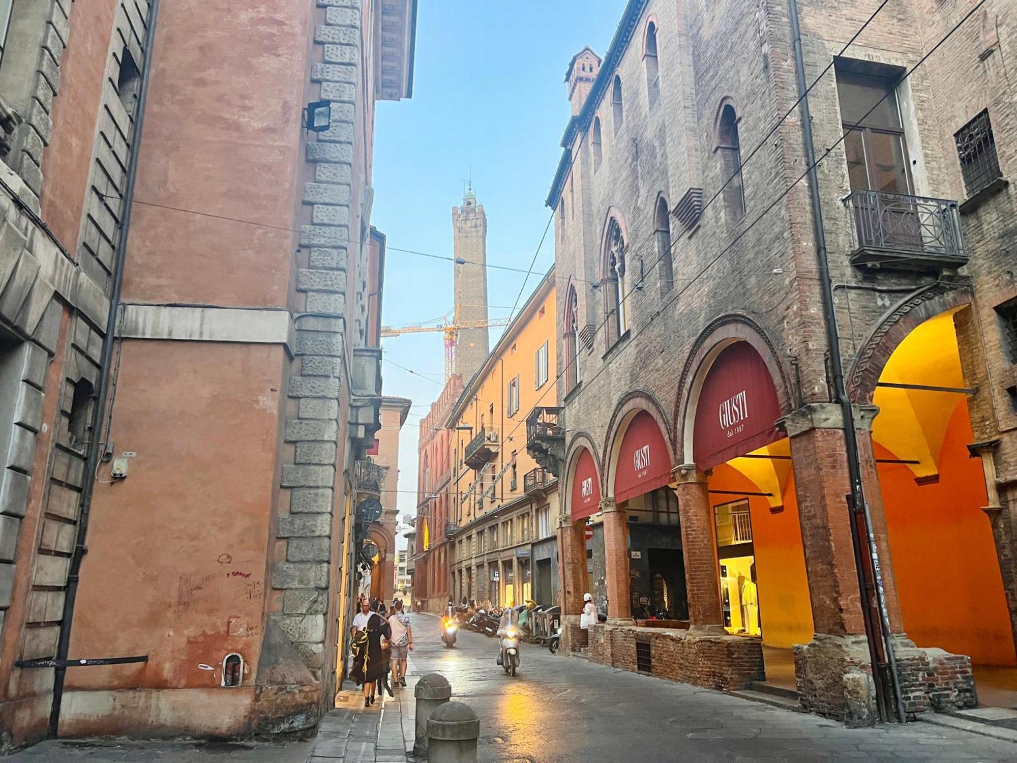House Of Magic - Due Torri Apartment Bologna Exterior foto