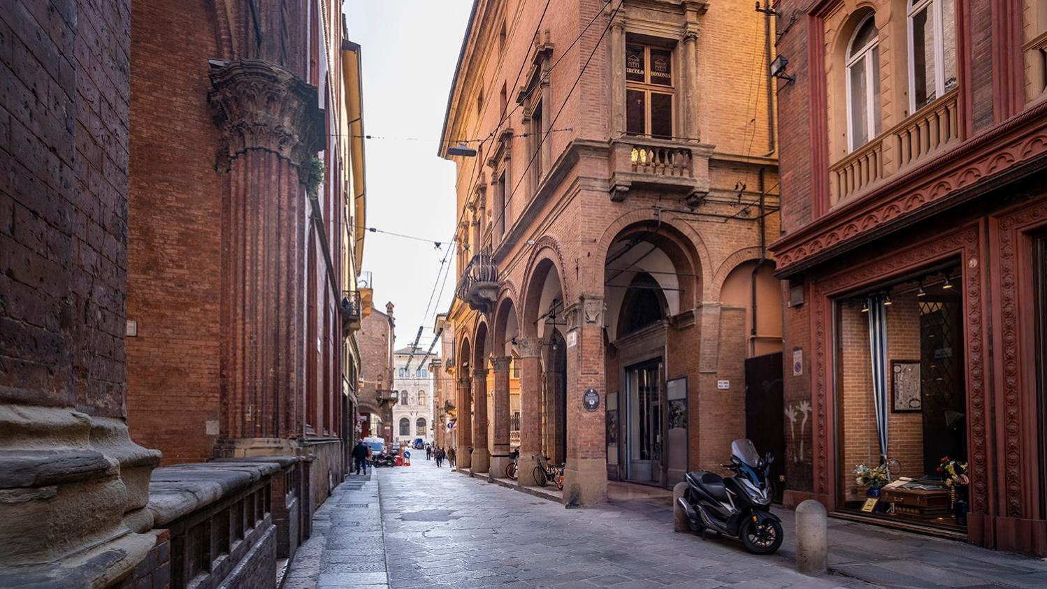 House Of Magic - Due Torri Apartment Bologna Exterior foto