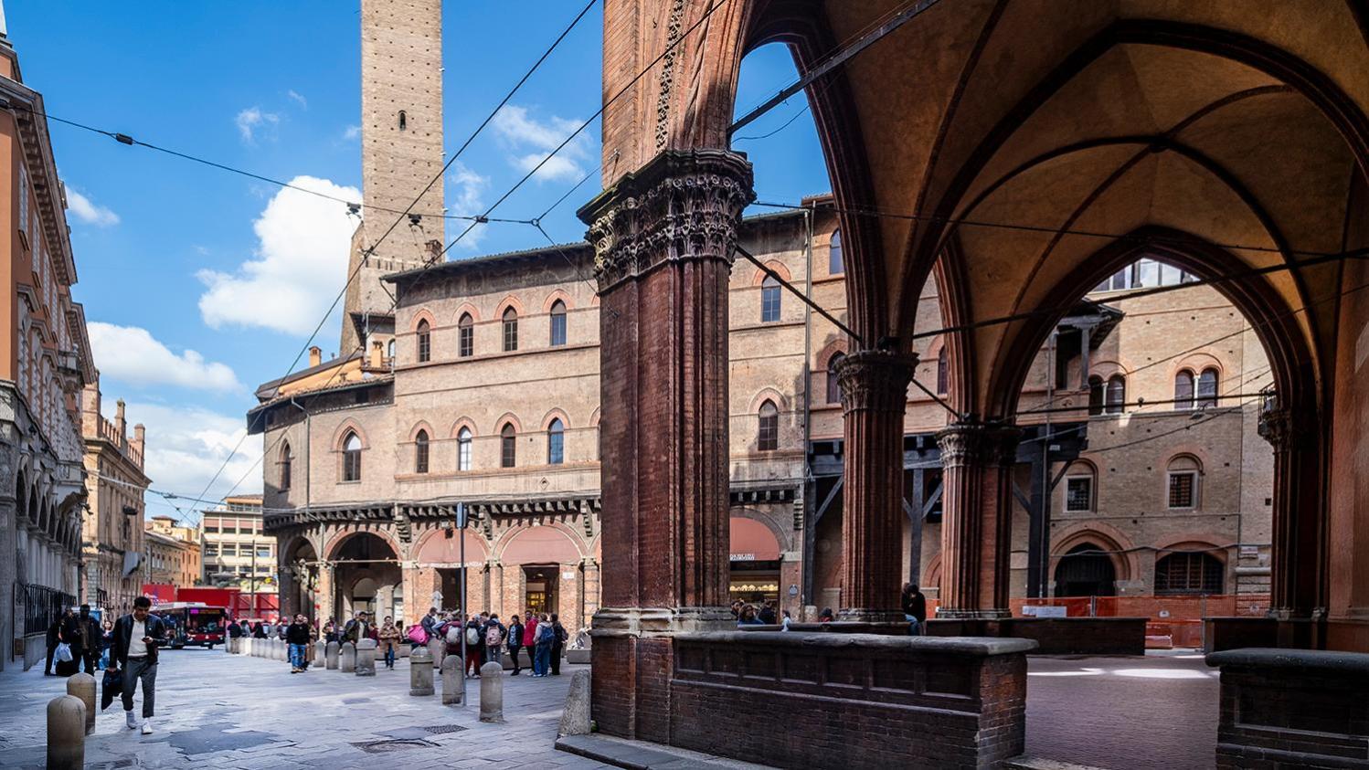 House Of Magic - Due Torri Apartment Bologna Exterior foto